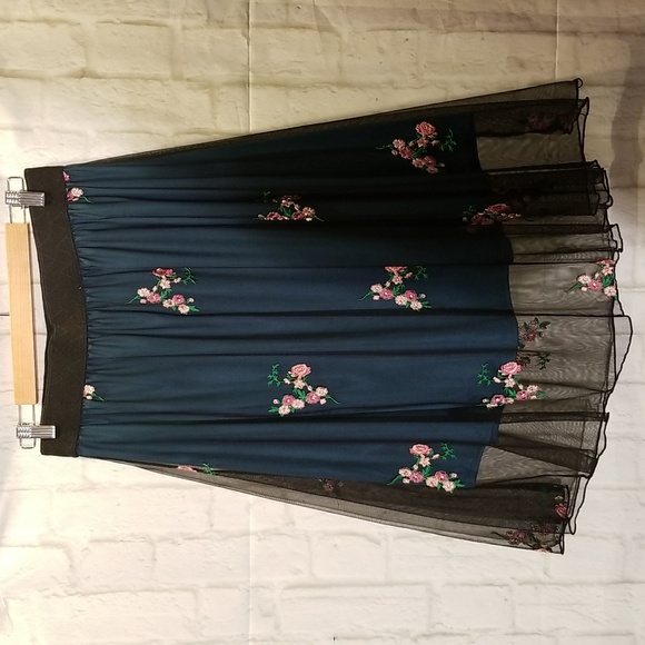 NWOT-Lola skirt- Made in USA - Picture 5 of 8